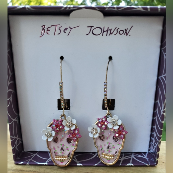 Betsey Johnson Skull Dangle Earrings - Picture 7 of 10